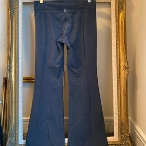 Lululemon Groove Pants Flare Leggings Yoga Pants Size 8